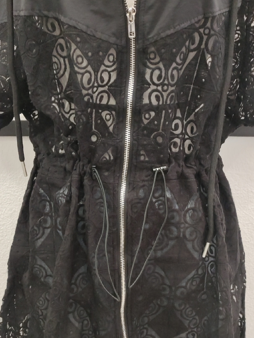 Boho Black Lace Cinch Waist Zip-Front Duster - Picture 5 of 9